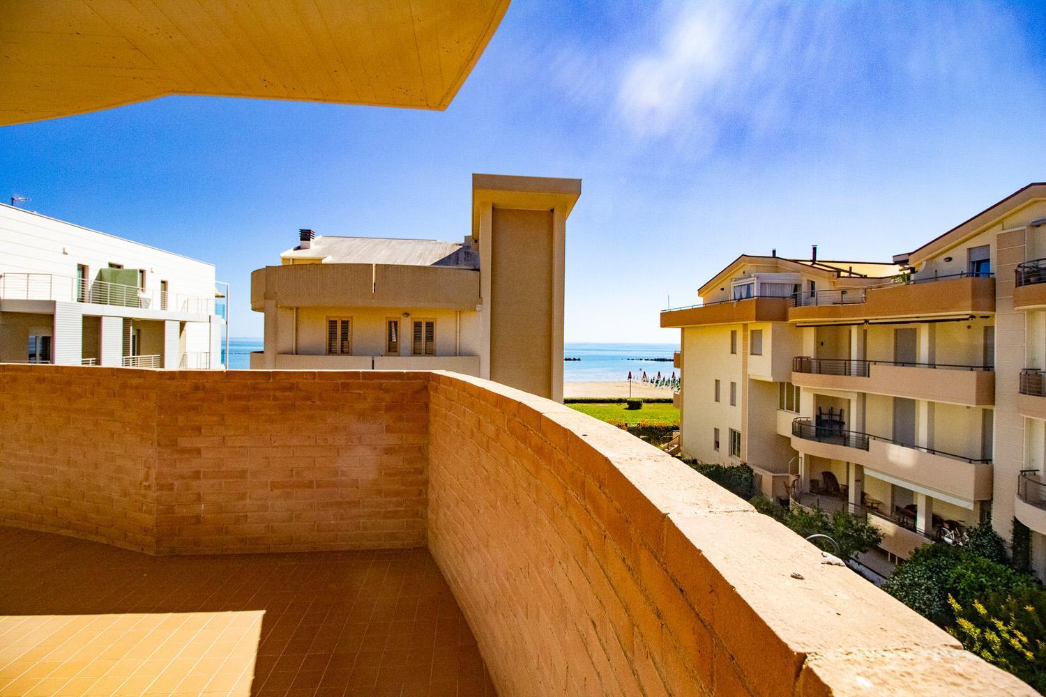 Di Matteo Hotel Roseto Degli Abruzzi Eksteriør bilde