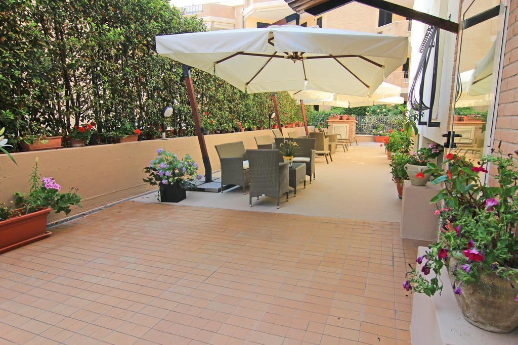 Di Matteo Hotel Roseto Degli Abruzzi Eksteriør bilde